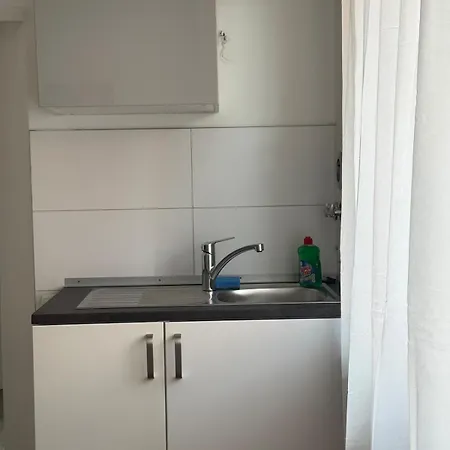 Apartment Center With Parking Right Middle *